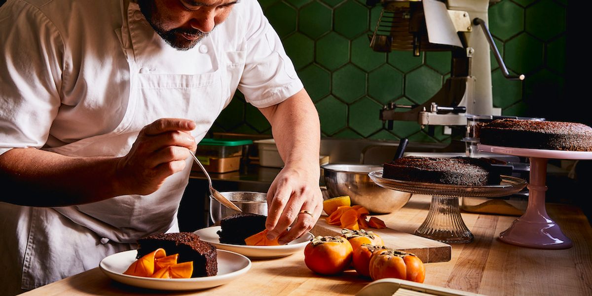 Buku Resep Liburan 7×7: 5 koki Bay Area berbagi resep untuk makan malam yang terinspirasi secara global di rumah