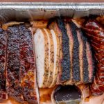 Di Oakland & # 039; s Horn Barbecue, brisket ala Texas (dan masih banyak lagi) layak ditunggu di pagi hari